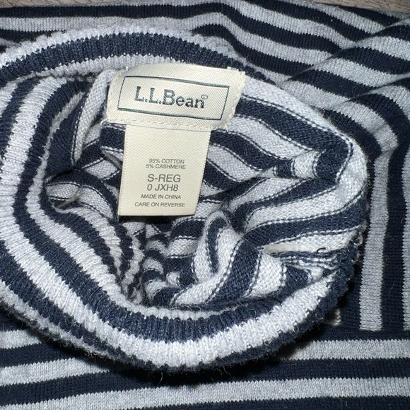 L.L. Bean Cozy Striped Cashmere Blend Turtleneck Sweater Size S - Picture 9 of 10